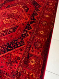فرش طرح قجری زمینه لاکی