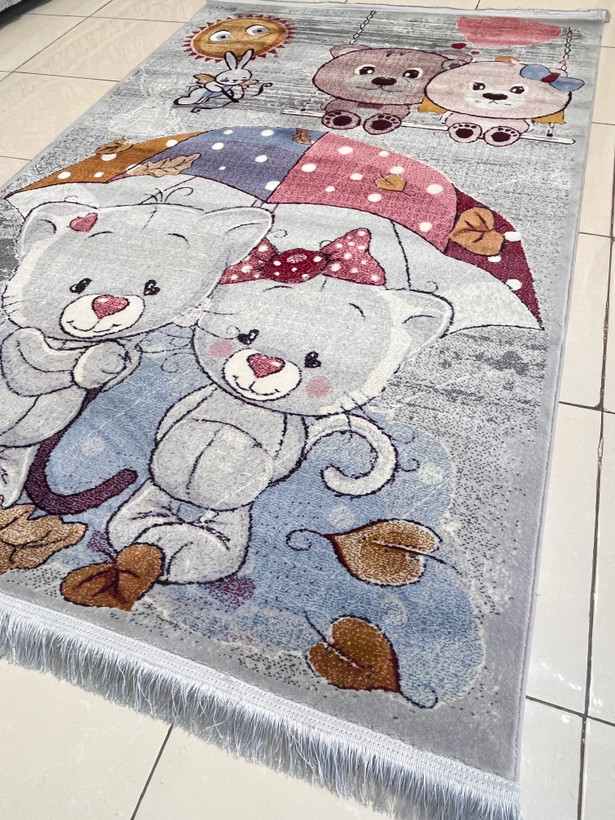 فرش طرح گربه دختر و پسر