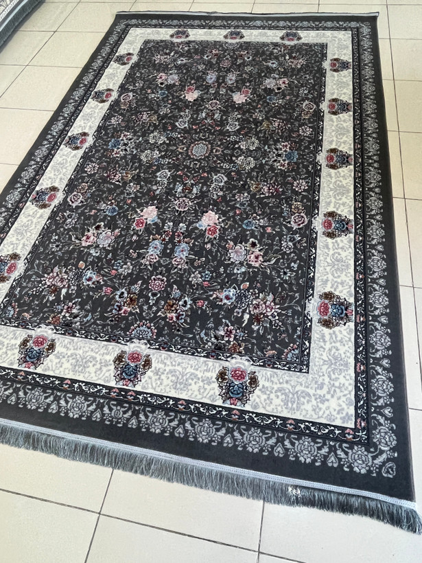 فرش 420 شانه کاشان زمینه دودی طرح افشان