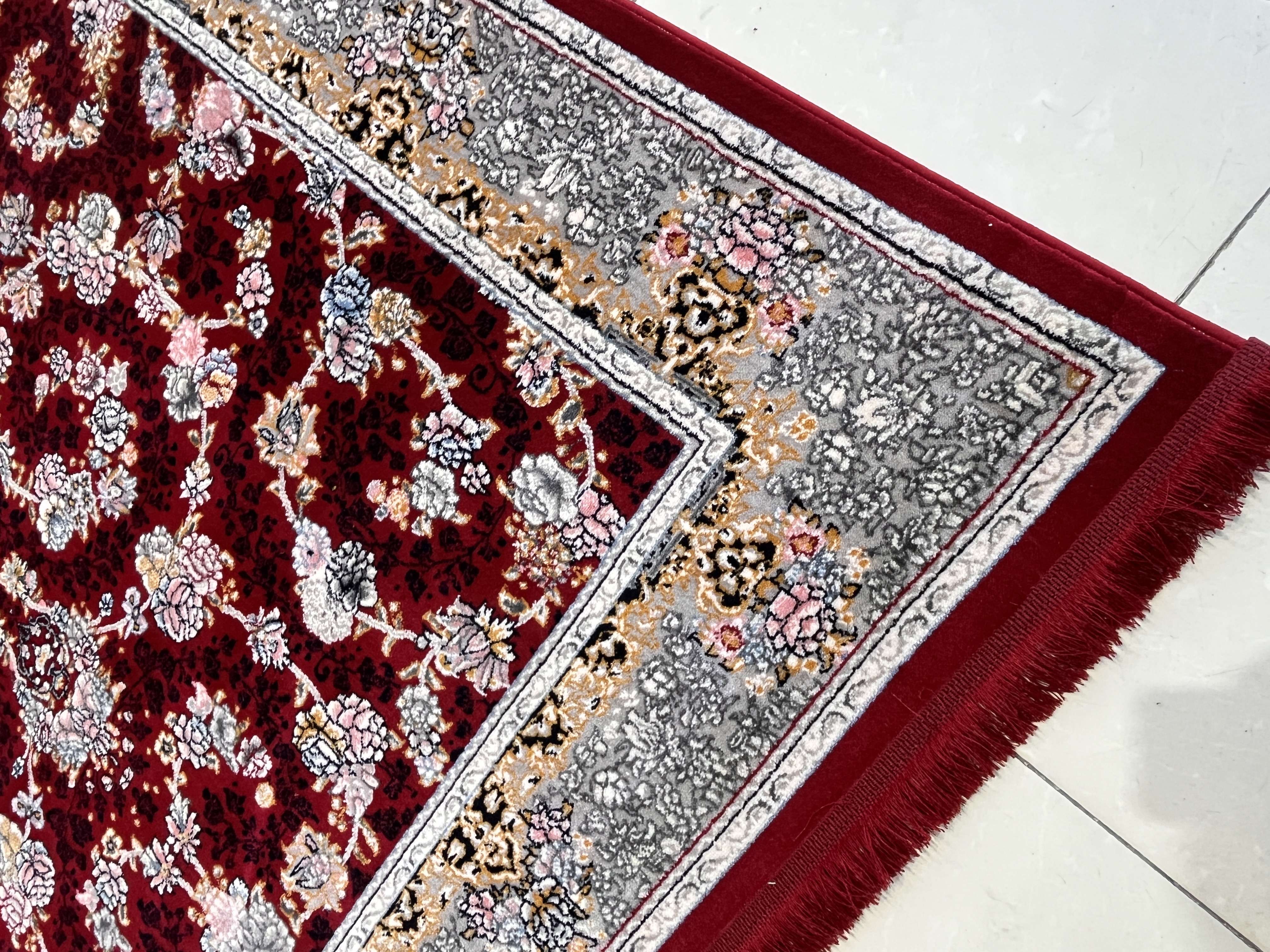 فرش زمینه لاکی