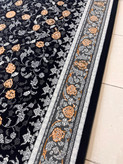 قالیچه ماشینی کاشان گبه سلطنتی سرمه ای گلدار کد 1037