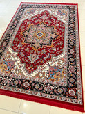 فرش ماشینی کاشان (گبه) 420 شانه زمینه لاکی طرح سنتی زمینه قرمز مناسب جهیزیه کد 1036